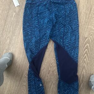 Lululemon Speed Crop Samba Snake Kayak Blue Hero Blue 6